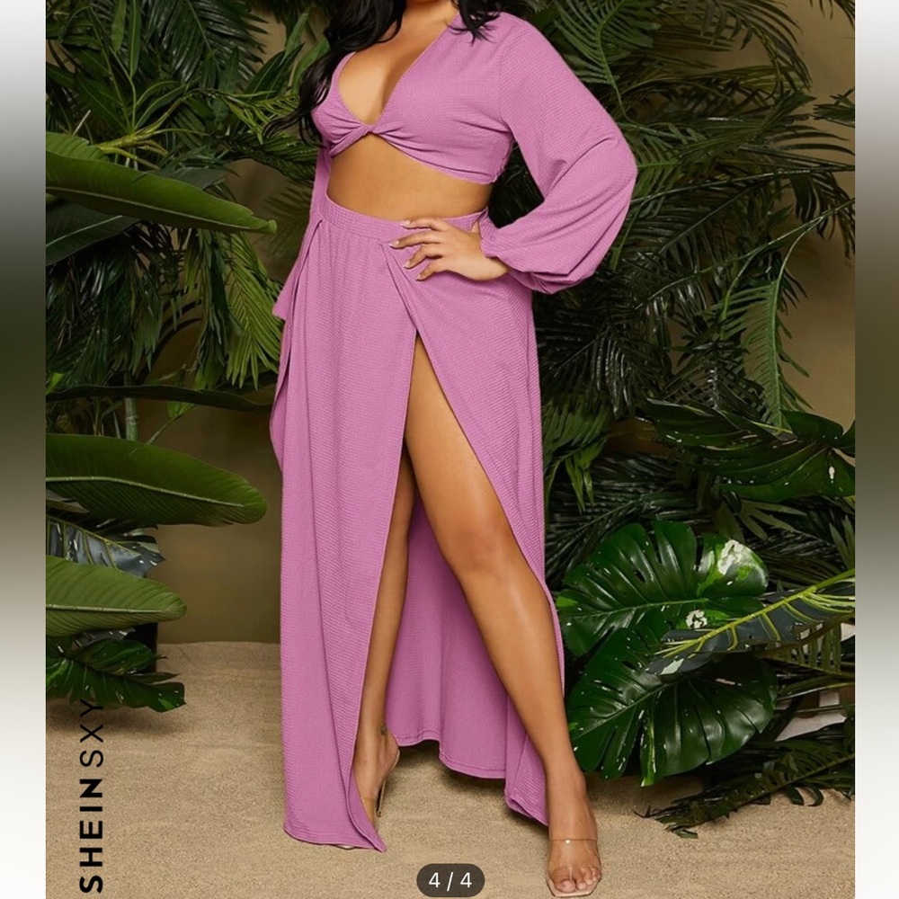 SHEIN SXY Plus Twist Front Crop Top & Split Thigh Skirt Set